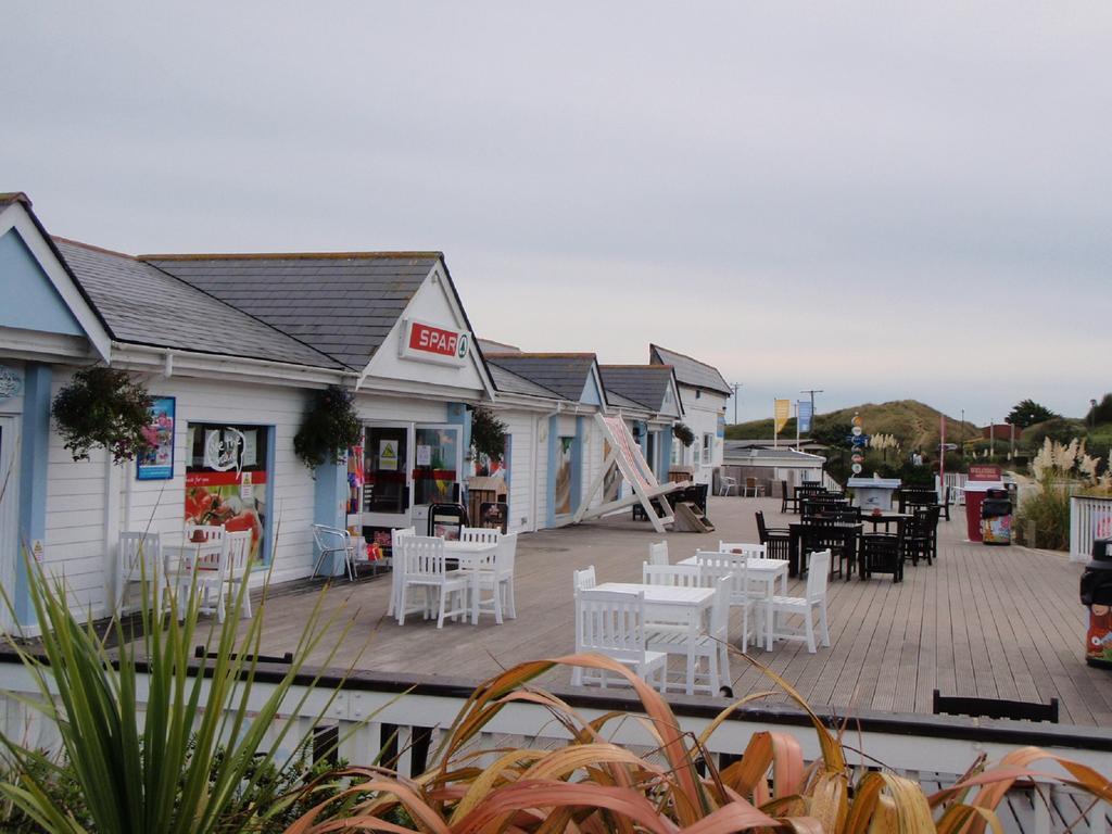 Holidays At Perran Sands Holiday Park ペランポース エクステリア 写真