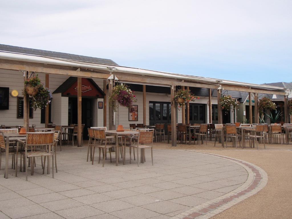 Holidays At Perran Sands Holiday Park ペランポース エクステリア 写真