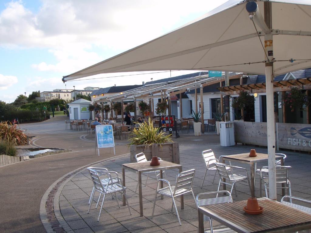 Holidays At Perran Sands Holiday Park ペランポース エクステリア 写真